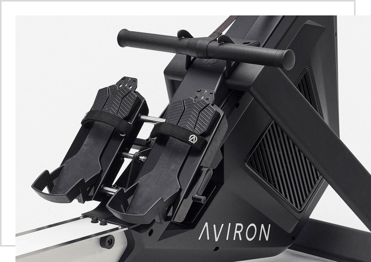 PATENTED FOOT WIDTH ADJUSTMENT